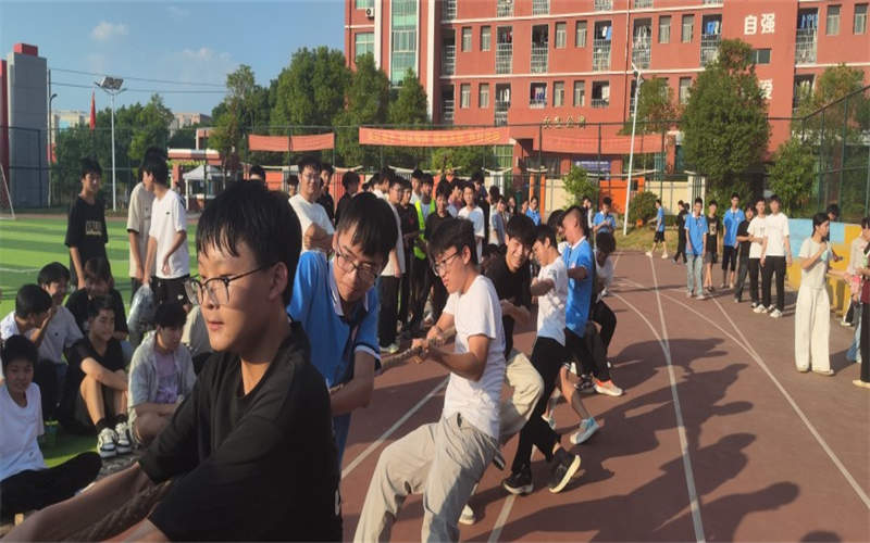 班級(jí)的凝聚  勝利的曙光